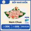 Nem chua Bếp Nhà Biển – Chua nhẹ, dai giòn, thơm vị lá chuối.